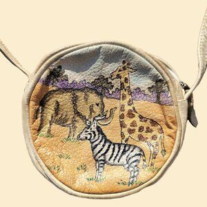 ❝ Emily Ann handpainted safari design crossbody white leather purse 🐘🦒🦓. ❞